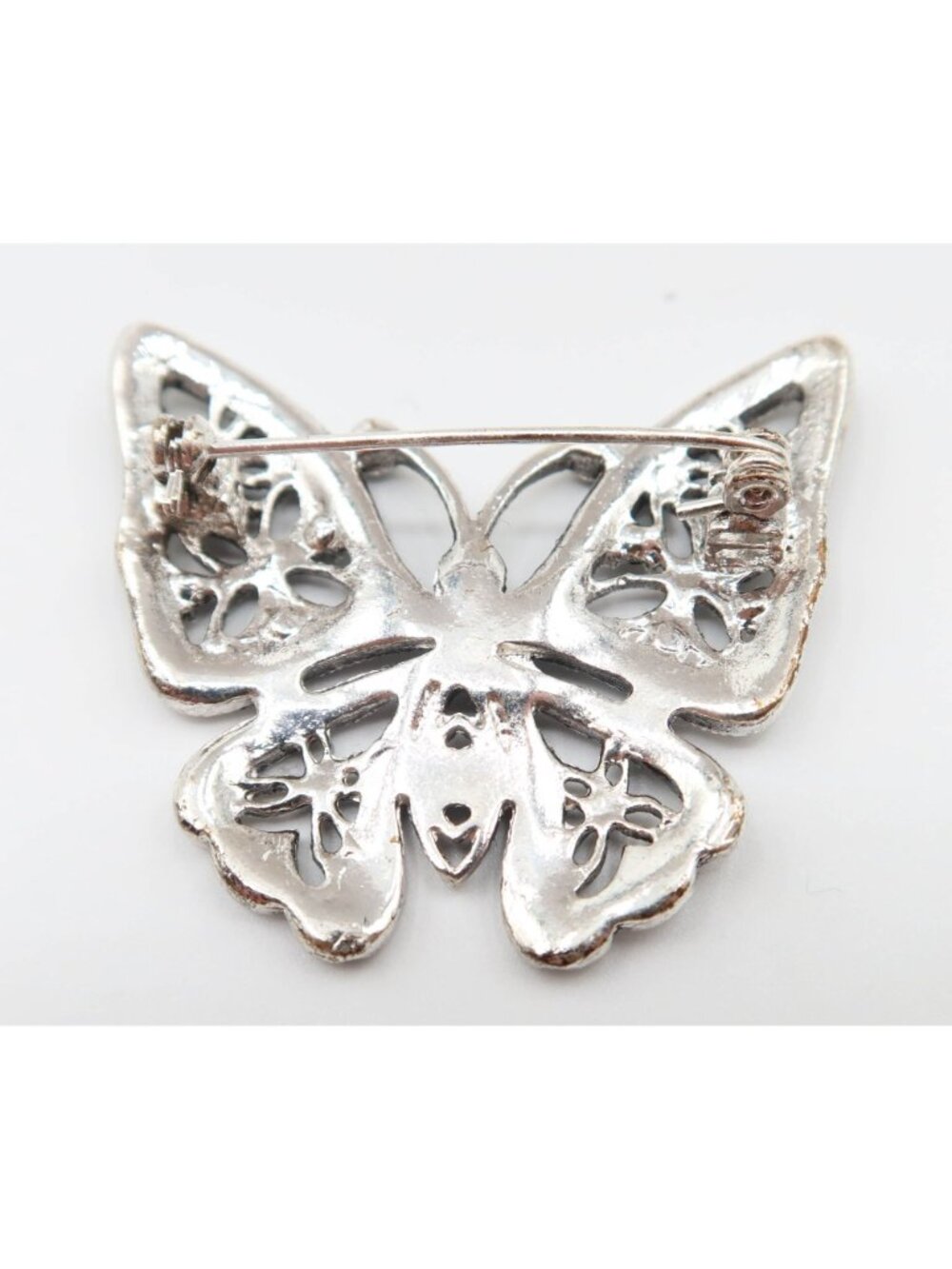 Marcasite & Silver Tone Butterfly Brooch Contemporary Fashion Unsigned 1.75"x1.5 - Picture 5 of 5